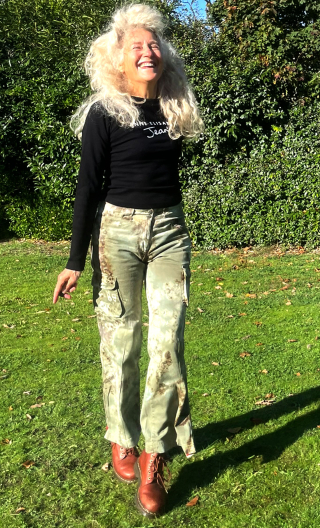 Baggy Sierra Leone. Tie and dye végétal. Coton, casual chic, taille 36