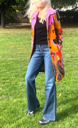 Manteau Natacha. Cachemire rose. Velours imprimé coton