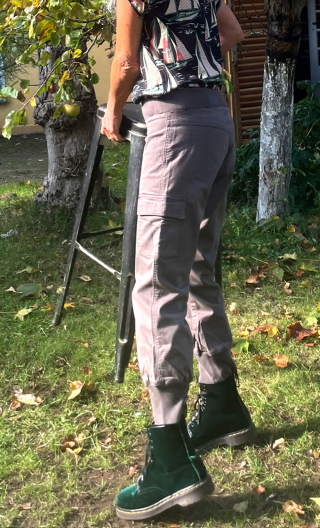 Pantalon Baggy L'arche perdue. Kaki. Ceinture et bas jambes maille