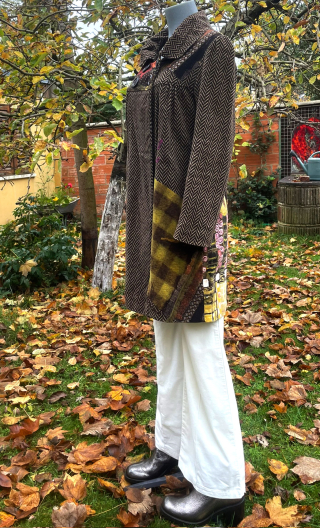 Manteau Princesse. Mercerie. Trapèze imprimé marron