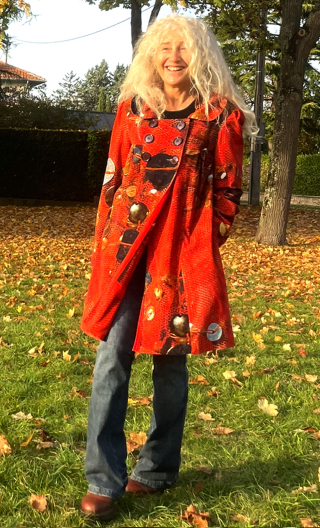 Manteau Princesse. Sheherazade. Trapèze imprimé rouge