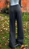 Pantalon Garbo. Caviar gris. Laine large revers, fabrication française