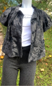 Veste Colette. Poulain gris. Fausse fourrure, manches courtes, rétro
