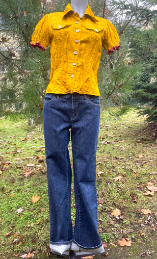 Veste Virginia. Girly. Jaune d'or. Tissu mémoire métal. Manches courtes