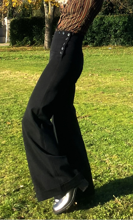 Pantalon Tango. Black Chic Noir. Pantalon à pont flare, stretch, revers