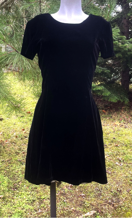  Robe Velours noir. Viscose et soie, élégant, fêtes