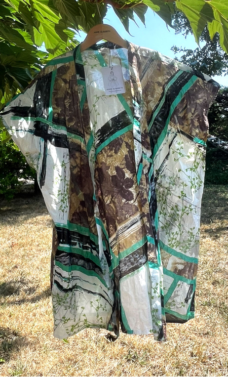 Kimono Indira. Fougères. Veste non doublée imprimée blanc noir vert