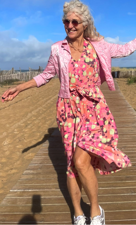 Robe La Villégiature imprimé Pschitt. Dos nu, bretelle cou, jupon plis