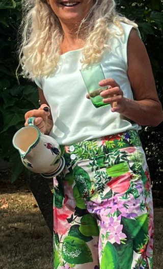 Top Arp. Mini piqué de coton Tilleul, vert pastel. Sans manche, loose