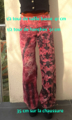 Pantalon Crimson Empreintes rouge. Pat d'eph rouge imprimé noir, hippy