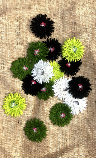 Marguerites. Fleur feutrine 17cm, couleurs divers, décoration textile