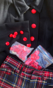 Boutons ancre rouge. Gros, métal, manteau, mercerie