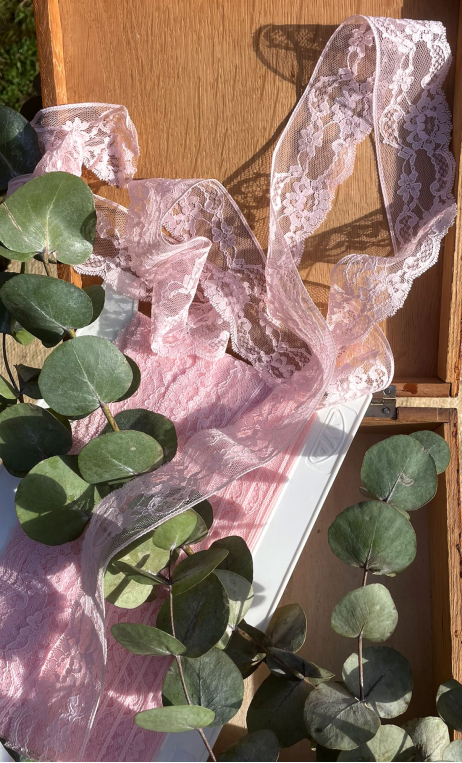  Dentelle 4 cm. Rose pâle, mercerie, lingerie, décorations