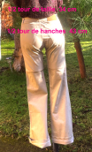 Pantalon Saxo. Mastic et top. Jean 5-poches, coton stretch, droit