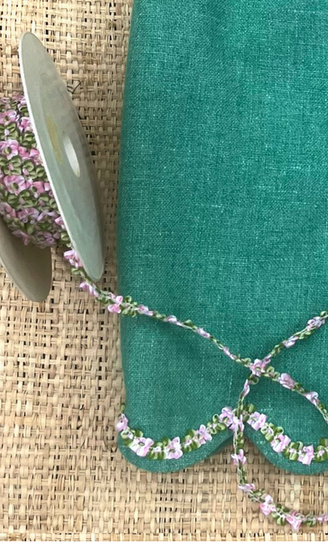 Galon mini fleurs ruban satin rose et vert, mercerie