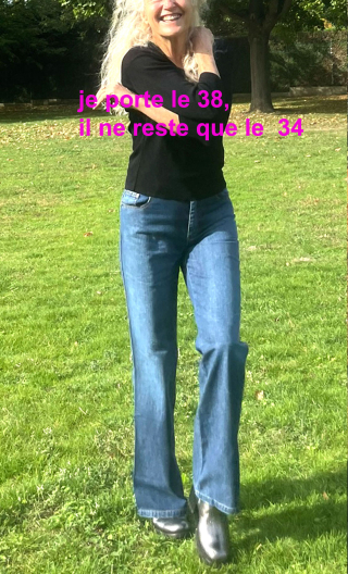 Pantalon Saxo. Denim stone non stretch. Coupe droite, jean basique