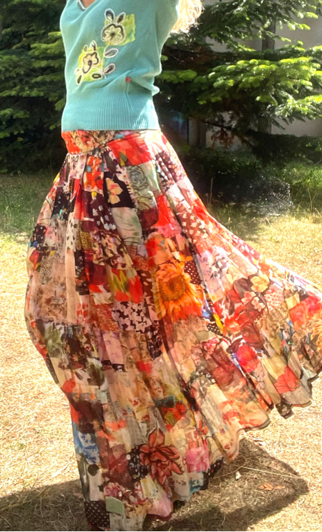 Jupe Mad Men. Colliers. Voile de coton imprimé, évasée