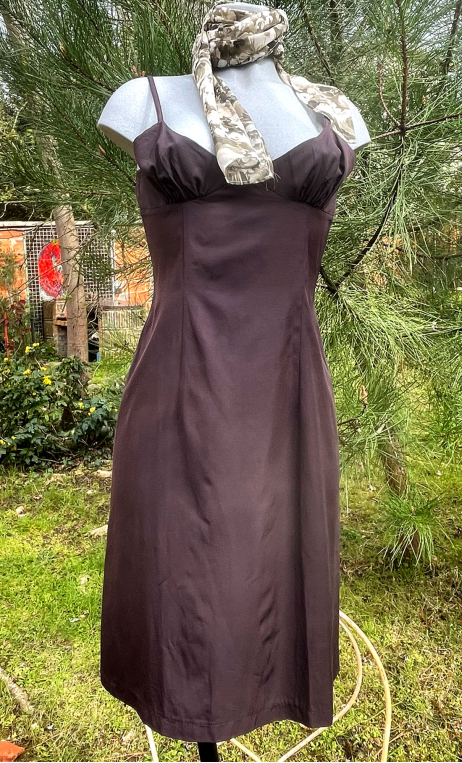  Robe Bain de soleil choco. Bretelles, viscose, très ajustée