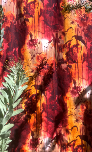 Coupon. Soleil couchant flamboyant. Textile, couture