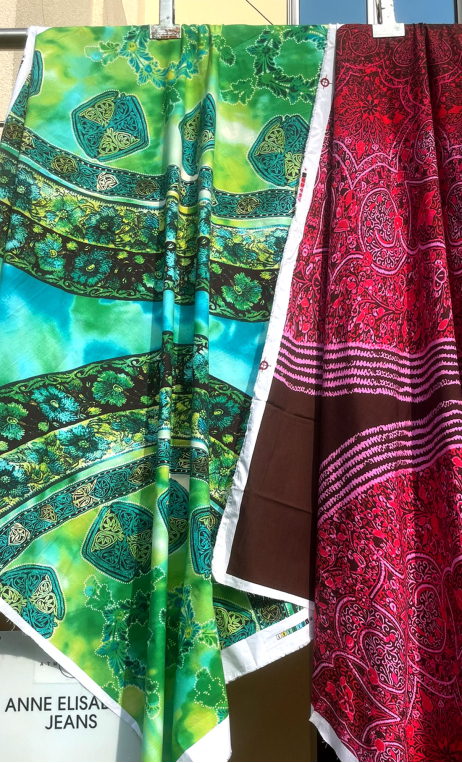 Coupon. Couple andalou. Tissu coton imprimé, couture