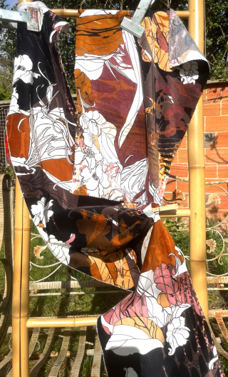 Coup de cadre. Velours années 30. Tissu imprimé, mercerie