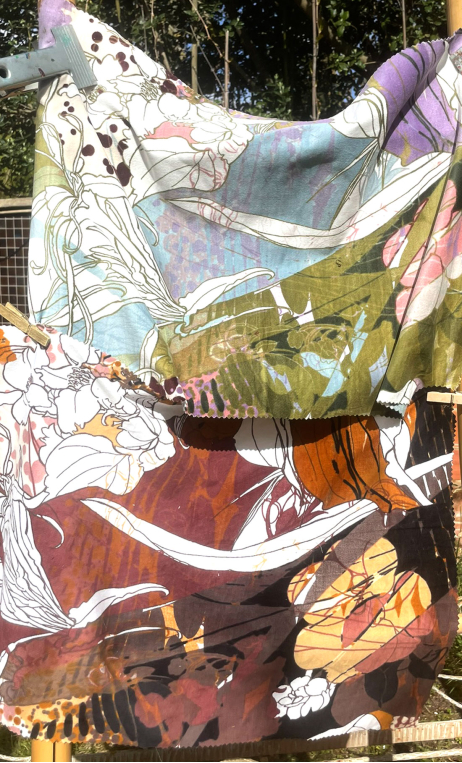 Coup de cadre. Duo années 30. Velours imprimé. Tissu, mercerie