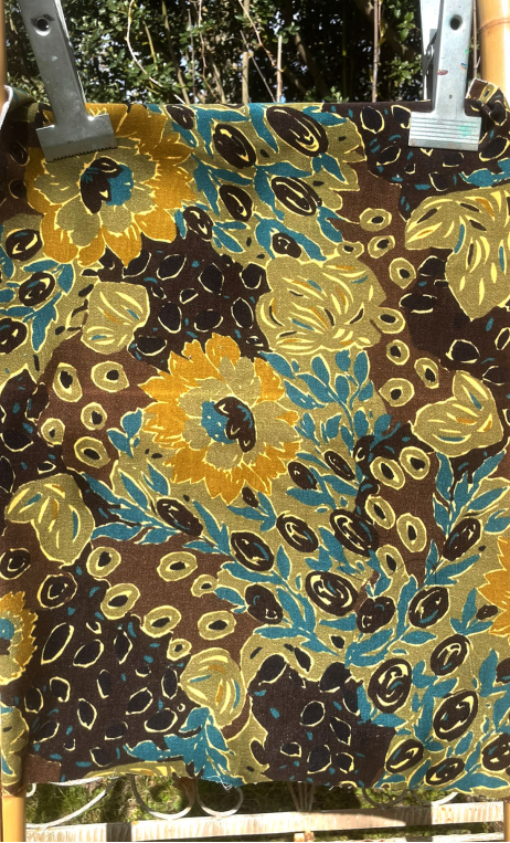 Coup de cadre. Velours Pénombre. Tissu imprimé, mercerie