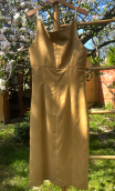 Robe. La Féline. Daim. Bretelles, faux daim beige, ajustée. Taille 34