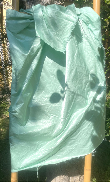 Chute de production. Girly vert d'eau - 2