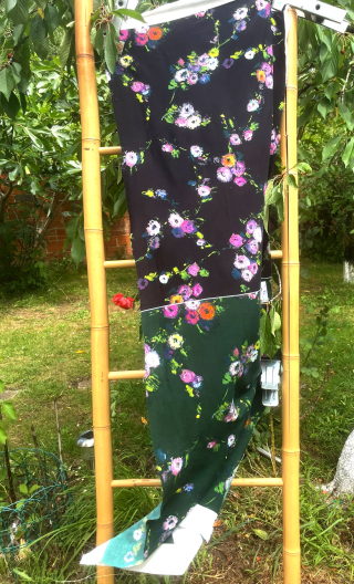 Duo viscose. Mini bouquets de renoncules - 1