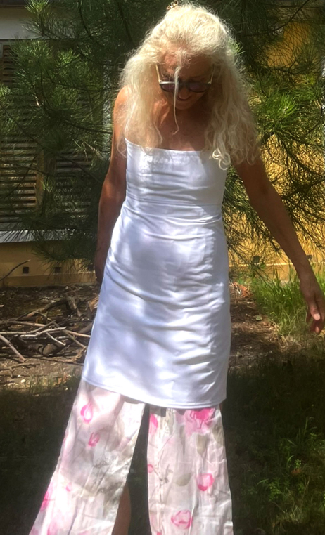 Mini robe ou Fond de robe blanc - 2