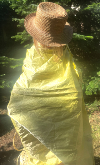 Chute de production. Girly jaune - 1