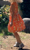 Robe plissée orange et poche. Collection privée - 3