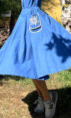 Robe bleu brodée blanc. Collection privée - 3