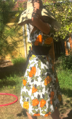 Robe Roses jaune et ceinture noire. Collection privée - 3