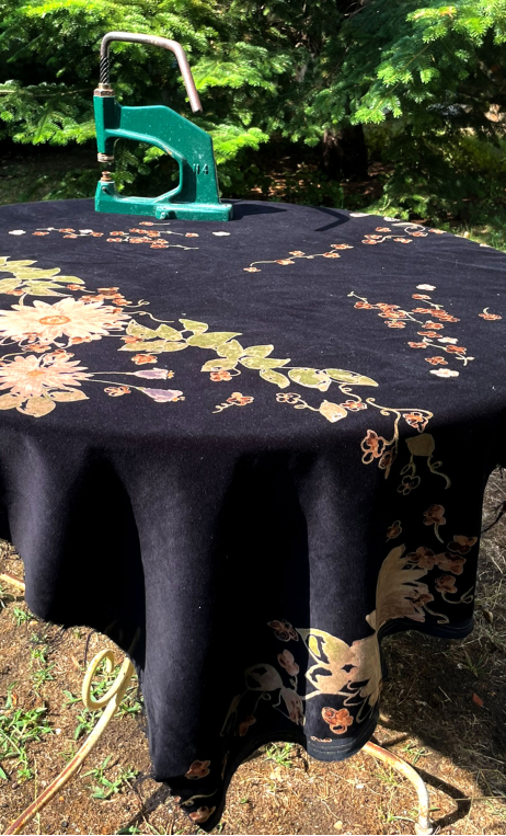 Chute de production velours Frise florale - 1