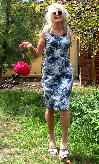 b Robe camaîeu fleurs gris. Collection privée - 7
