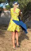 a a Robe fleurie jaune. Collection privée - 6