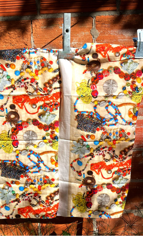 Lot n° 2 Chutes de production. Colliers coton - 1