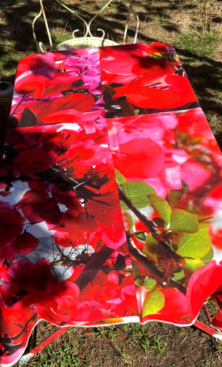 Coup de cadre sur table. Bougainvillées popeline - 2