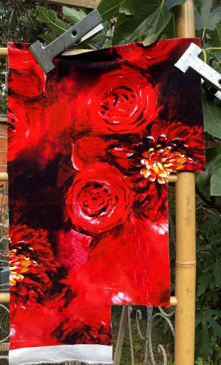 Mini chute production. Velours Red Bloom - 1